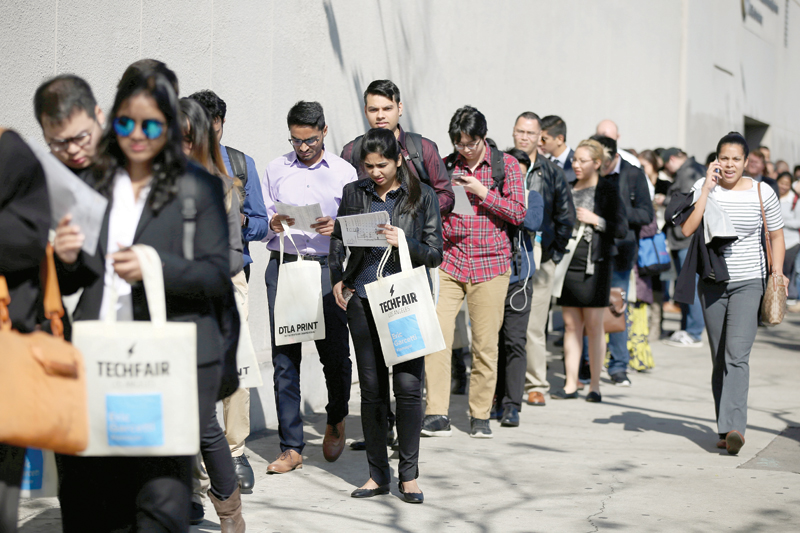 “Unemployment Benefits Claims Rise to 248,000, Some Sectors Face Layoffs Amidst a Resilient Labor Market”