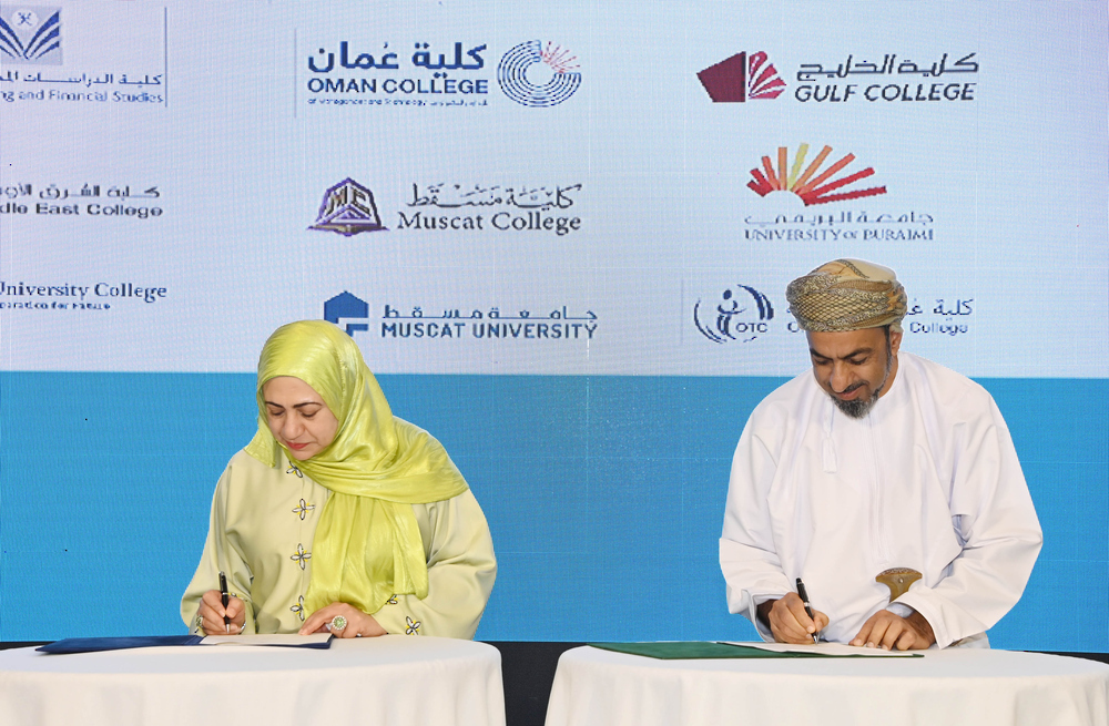 Higher Education Ministry Inks Agreement to Provide 742 Scholarships