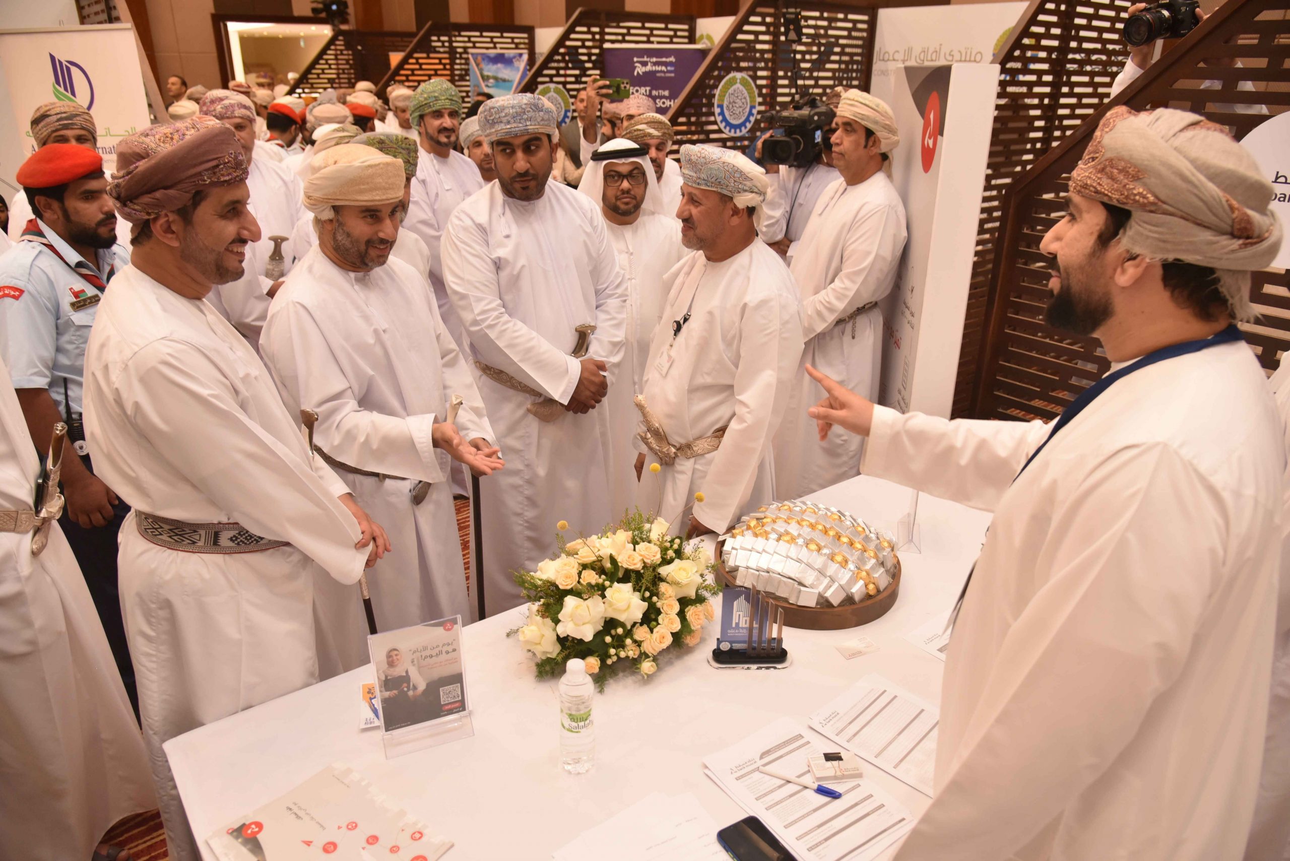 “Najahi” Business Banking displays facilities provided to entrepreneurs and SMEs