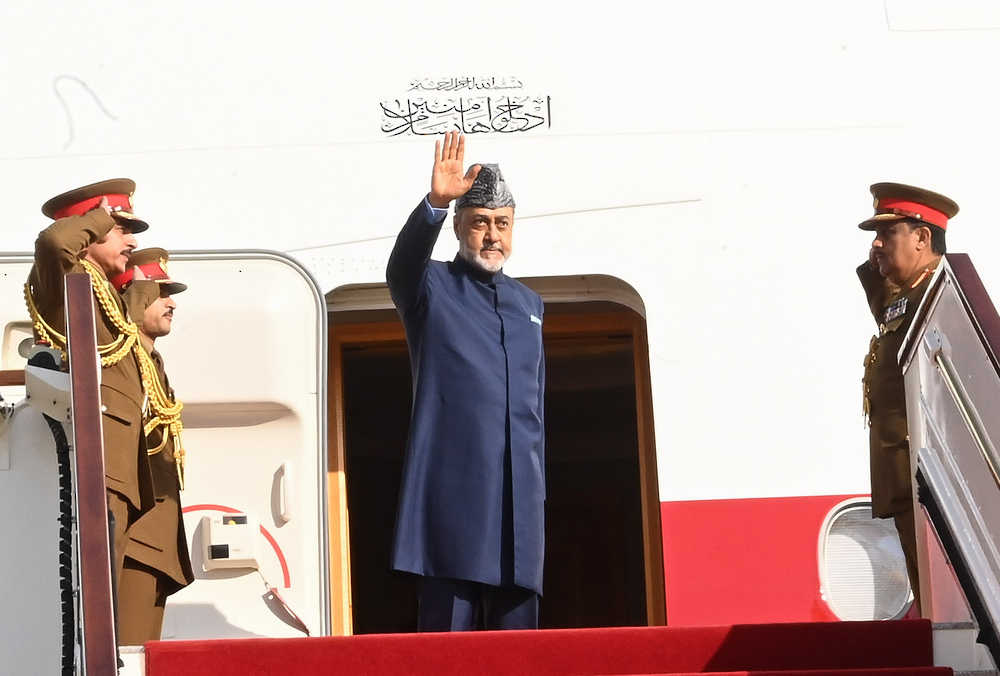 HM The Sultan Leaves for Singapore