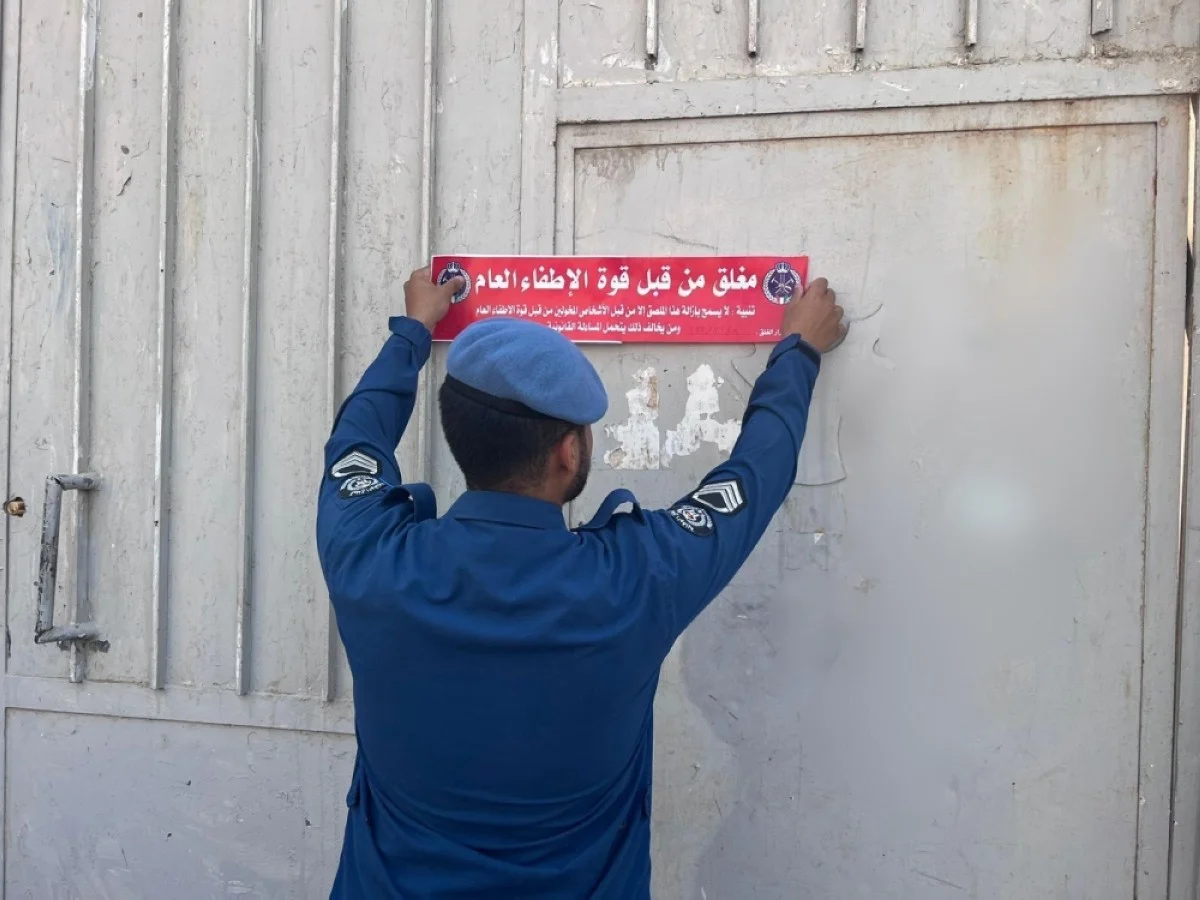 Kuwait Fire Force closes 20 shops