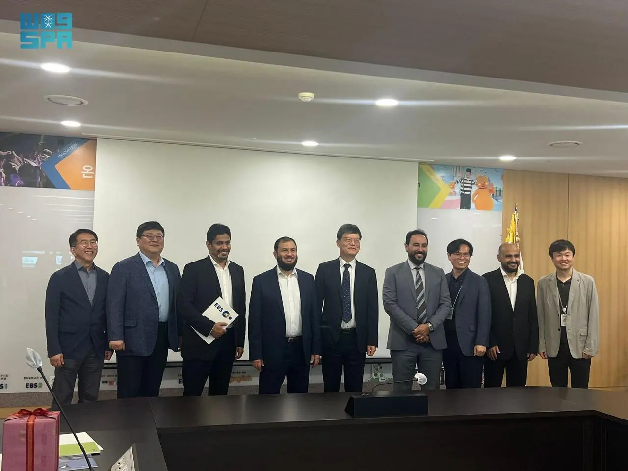 Education Ministry Delegation at GEIS Visits Educational Institutions, Companies in Korea