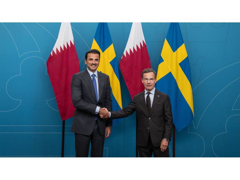 HH the Amir, Sweden’s Prime Minister Hold Official Talks Session