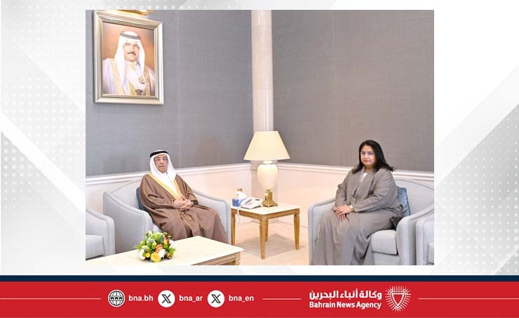 HH Shaikh Mohammed bin Mubarak receives director general of the Institute of Public Administration