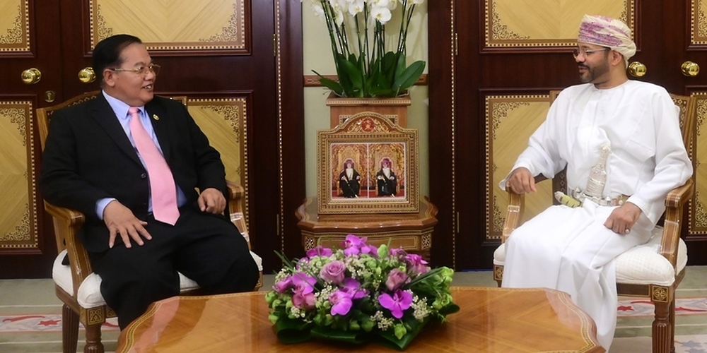 Foreign Minister Receives Cambodian Official