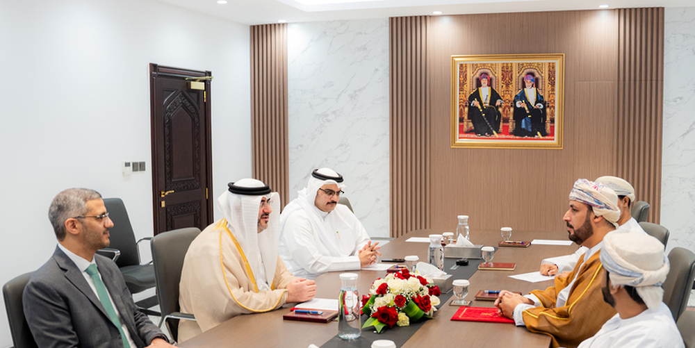 Oman, Bahrain Explore Means of Enhancing Partnerships in Tenders Field