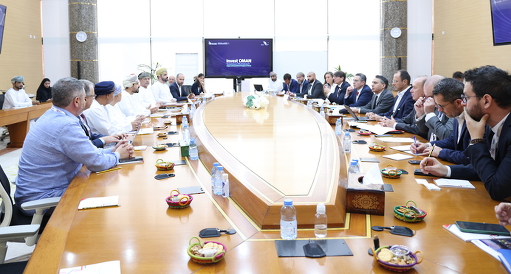 Commerce Minister Holds Meeting with French Business Delegation