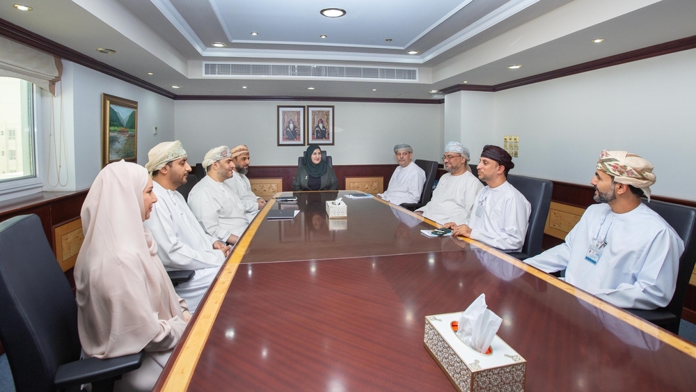 Health Sector Committee Discusses Measures to Promote Omanization Indicators