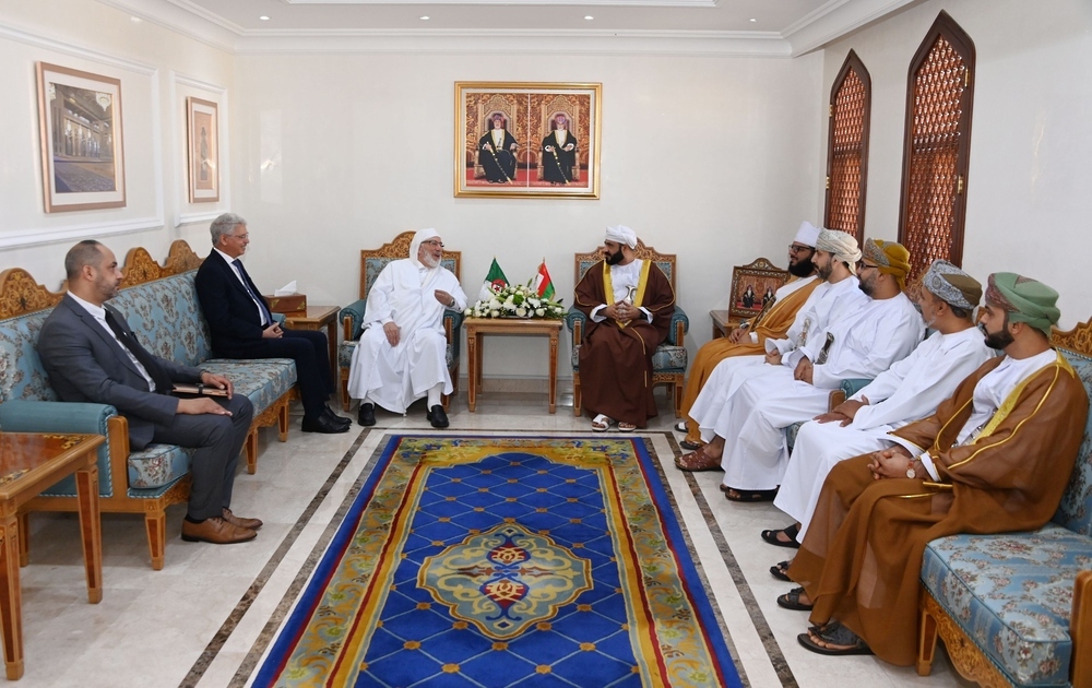 Oman, Algeria Hold Talks Session in Field of Endowments, Religious Affairs