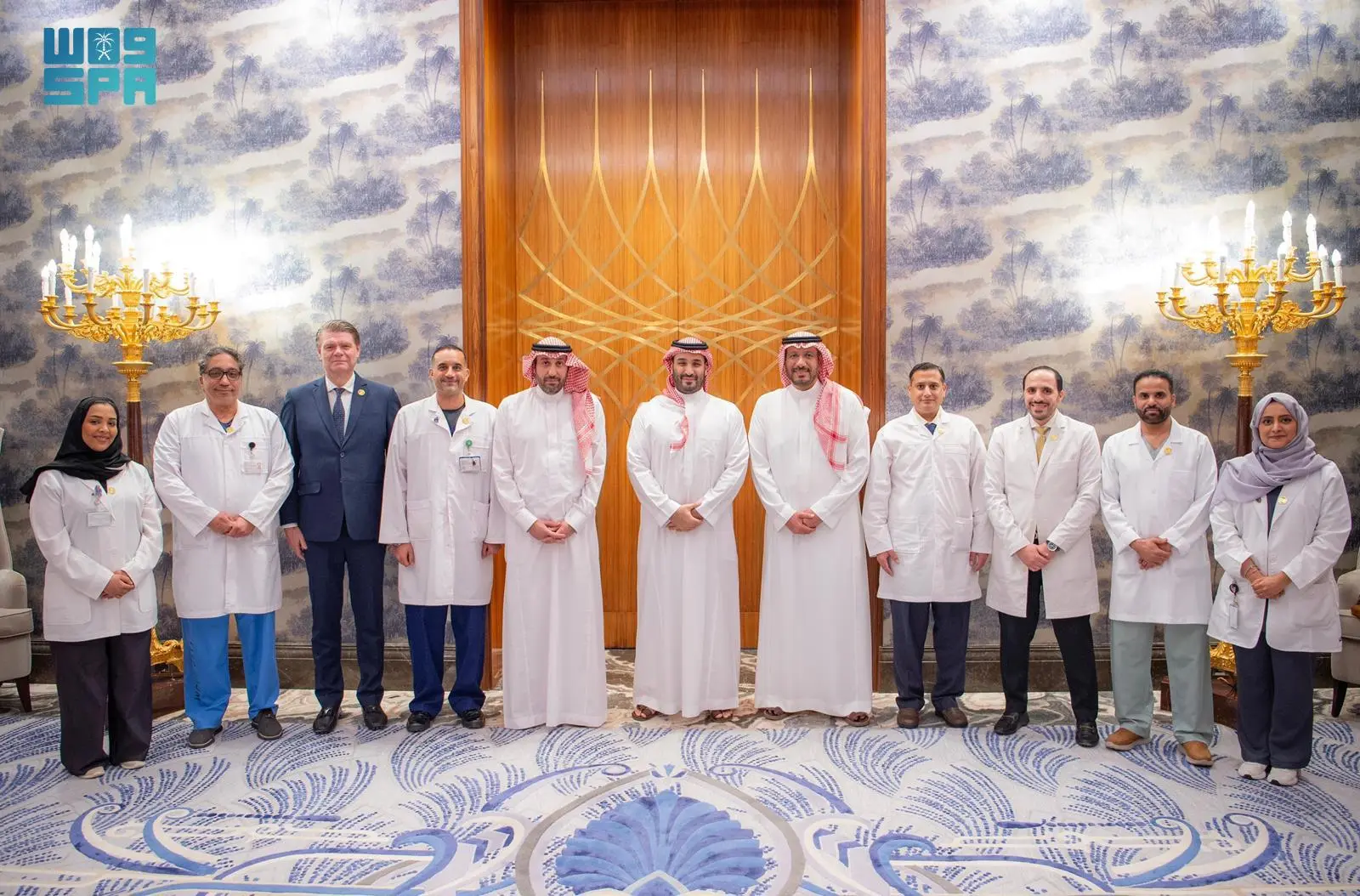 HRH the Crown Prince Receives Medical Team that Successfully Performed World’s First Robotic Cardiac Transplant