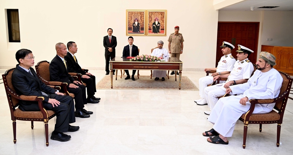 Defence Ministry Inks Contract to Purchase Vessels