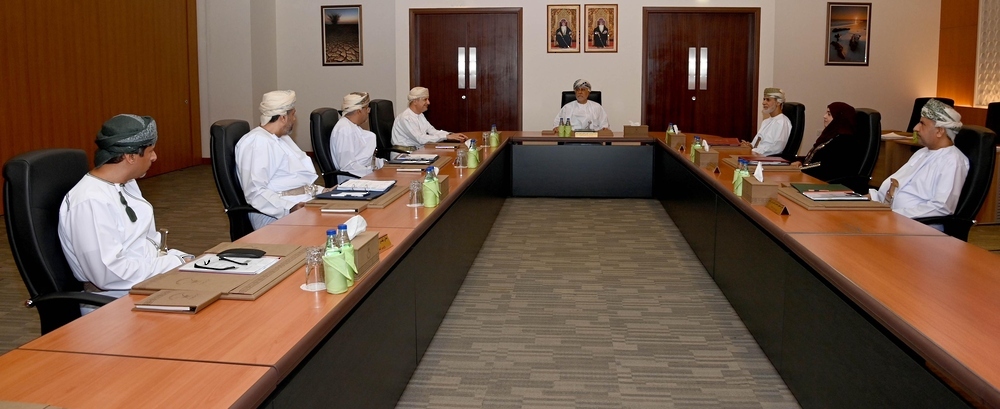 HH Sayyid Shihab Chairs Meeting of Social Protection Committee