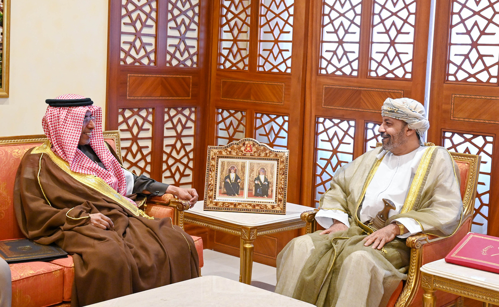 Interior Minister Receives Secretary General of Arab Interior Ministers Council