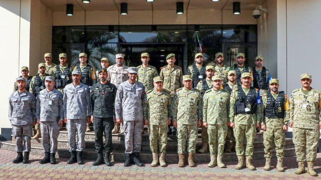 Commander of National Guard witnesses military exercises in Kuwait
