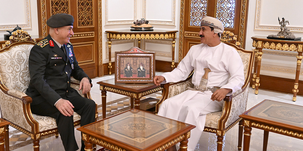 Royal Office Minister Receives Turkish Chief of General Staff