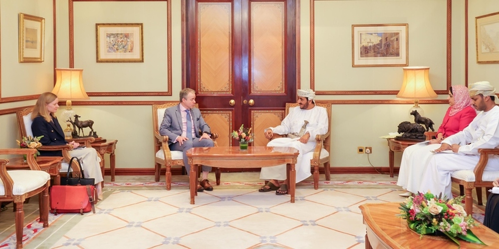 Political Affairs Undersecretary Receives Canadian Official