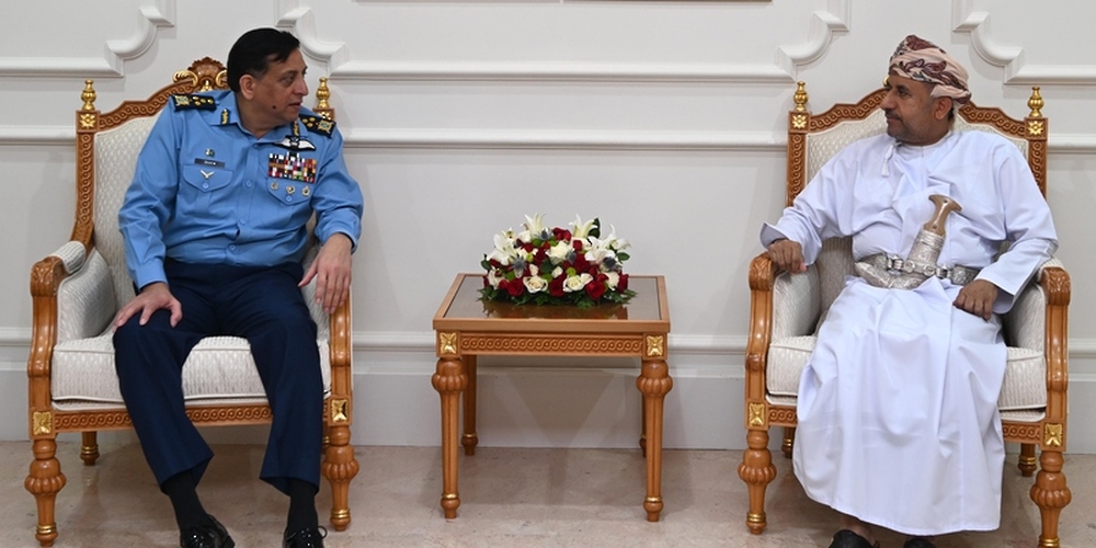 Defence Ministry Secretary General Receives Pakistani Official